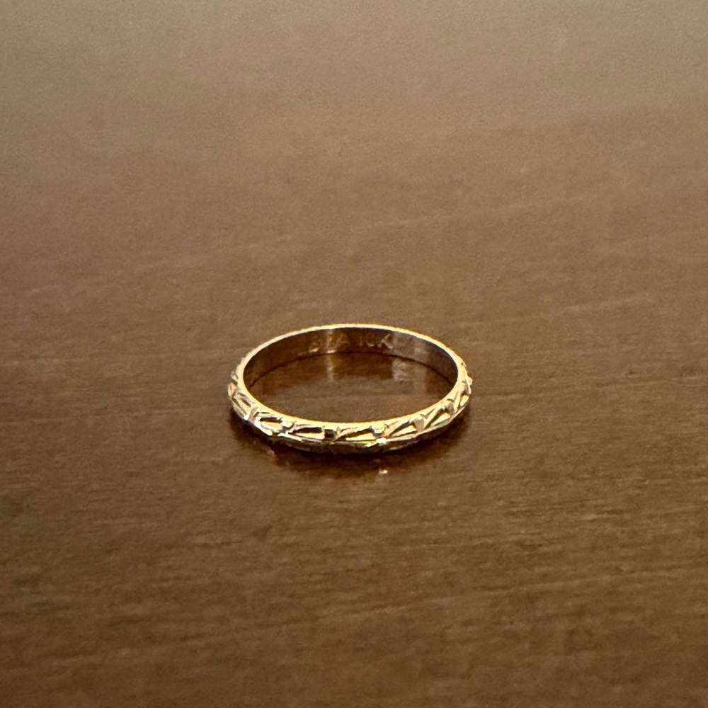 vintage victorian BDA 10k solid gold floral etched baby ring or necklace charm - Picture 6 of 7